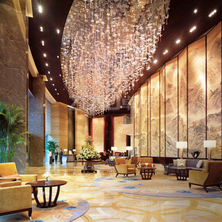 酒店工程灯具能发出美丽的颜色