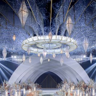 酒店婚宴大型灯具定制   